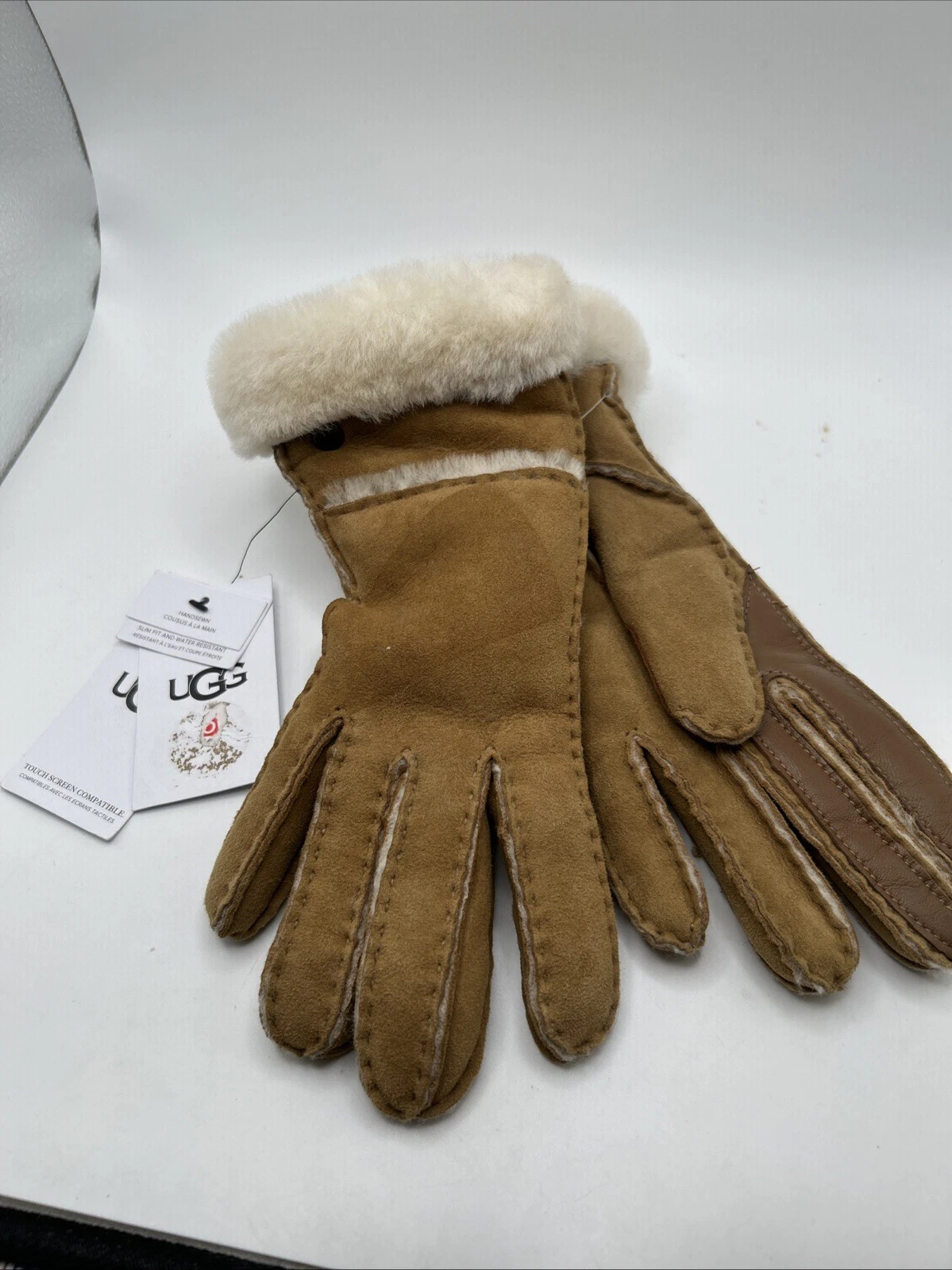 UGG Women's Seamed Tech Glove Chestnut SZ-Small- NEW WITH TAGS-DESC