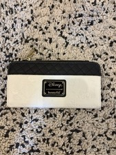Disney Loungefly Minnie and Mickey Black & White Patterned Women’s Wallet New