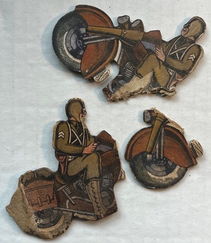 Vintage WWII Cardboard Toy Soldier Bomber Raid – 1940s U.S. Army Figures 50+ pcs - Picture 4 of 4