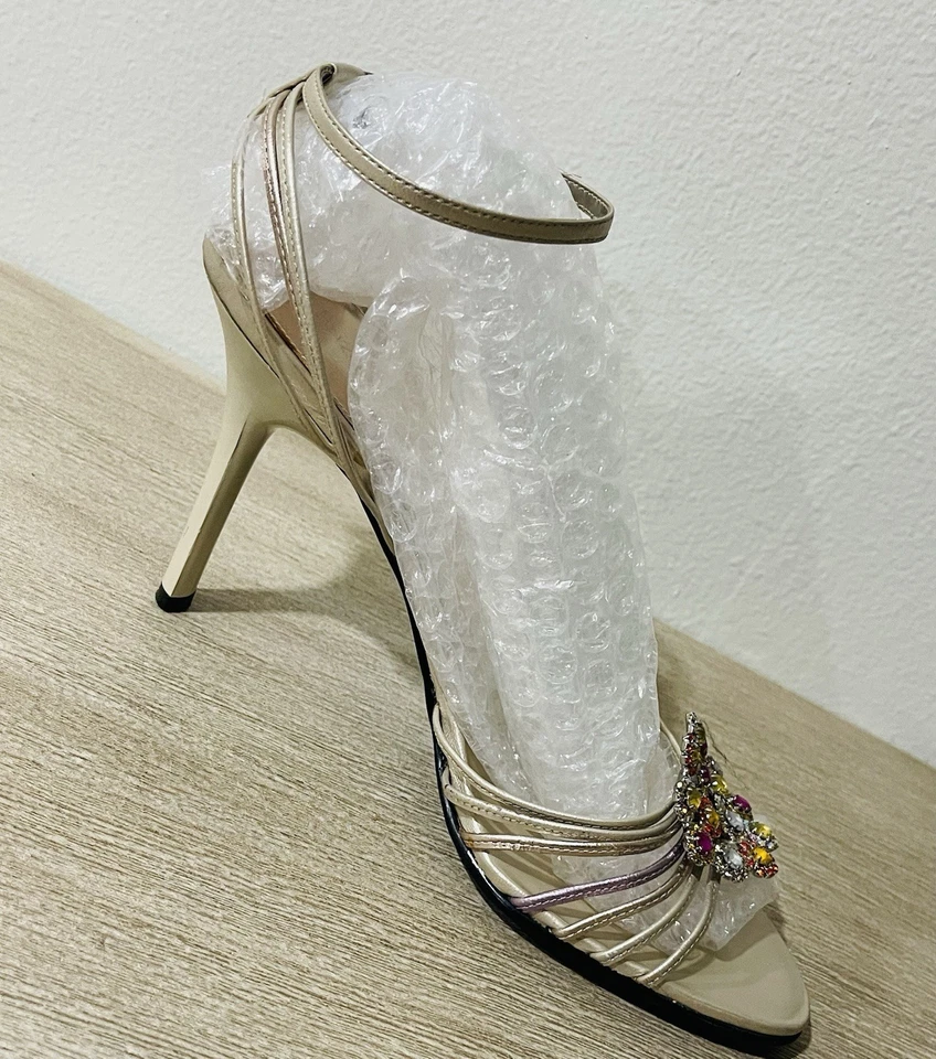 Enzo Angiolini  ✨Gold ✨ankle strap ✨Rhinestone sandals ✨size 8 1/2 - Image 3 of 4