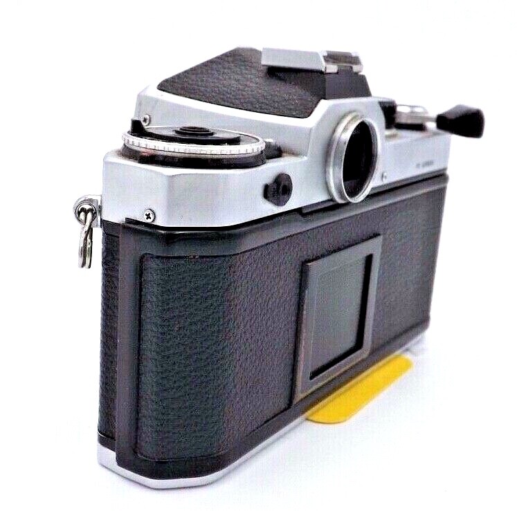 #325★良品★Nikon FE ボディ Vintage Nikon FE 35mm Camera Body Only Chrome Parts or
