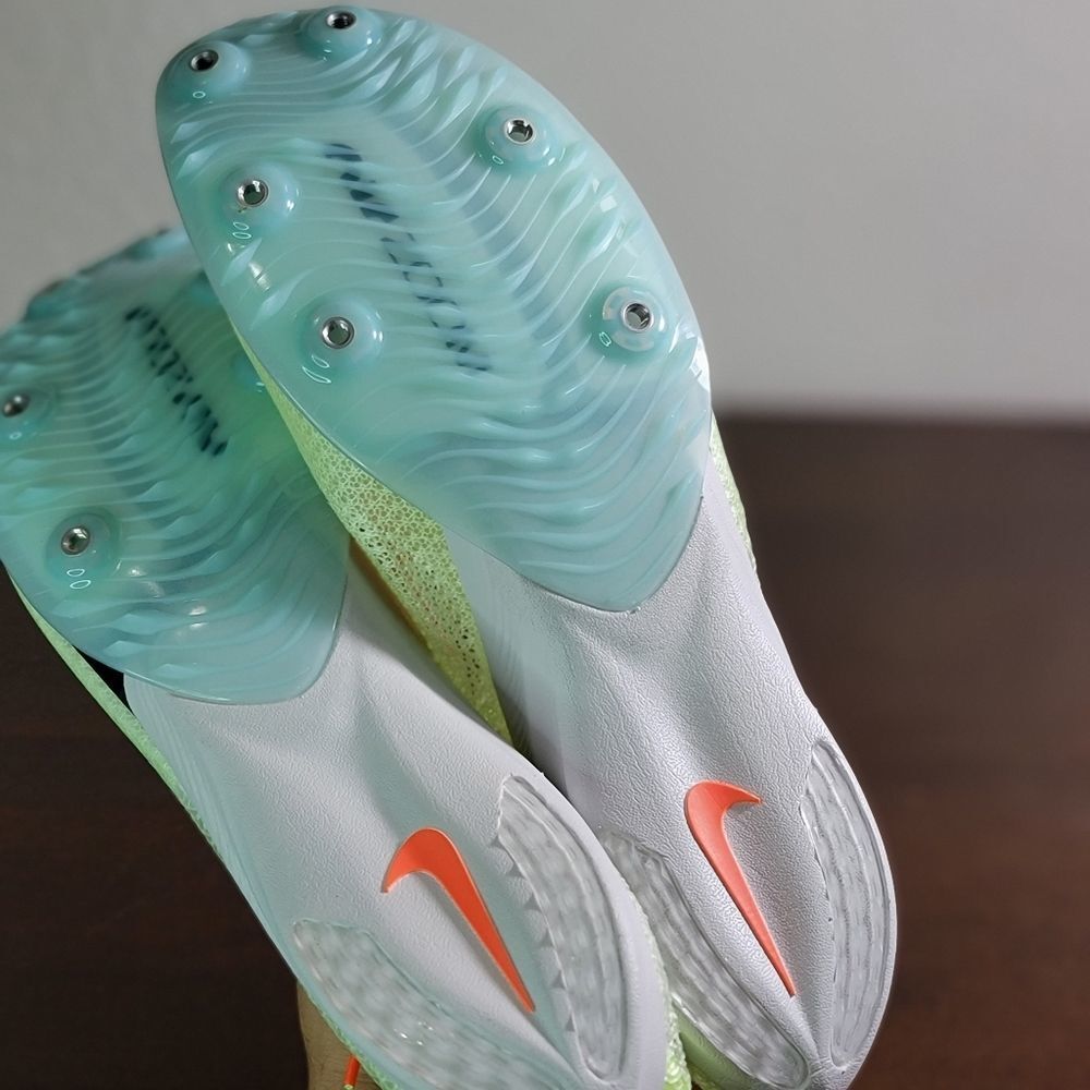 Nike Air Zoom Victory Running Spikes Shoes 12 Volt Hyper  display picture 3