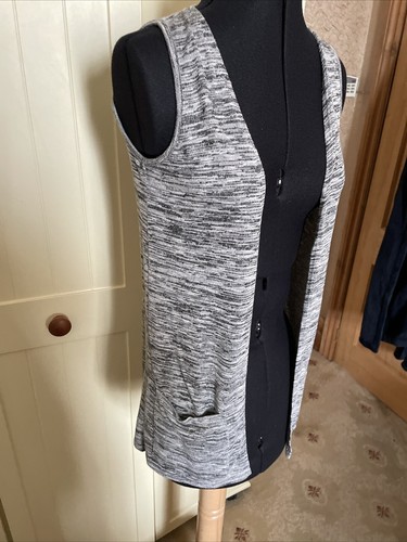 TU Girl's Grey Fine Knit Fleck Sleeveless Cardigan Age 11 - Picture 4 of 8