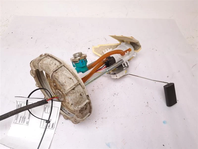 Топливный насос подходит для Ford Expedition 2003 - 2004 - Изображение 3 из 3