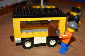 3181 LEGO CITY Passenger Plane 2 Minifigures Tow & Baggage Truck - 95% Complete