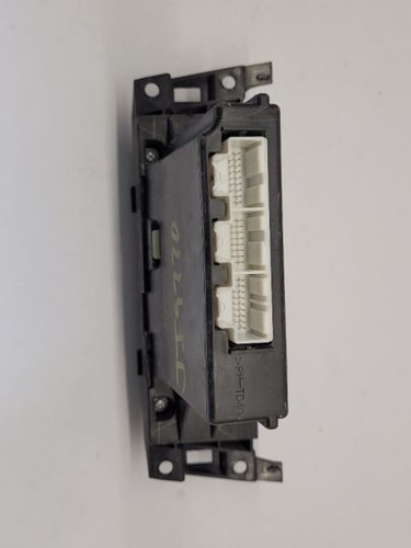 2006 06 CADILLAC DTS TEMPERATURE CONTROL MAIN US 15839547 - Picture 5 of 8