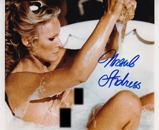 URSULA ANDRESS 007 JAMES BOND AUTHENTIC AUTOGRAPH AS VESPER CASINO ROYALE 1967