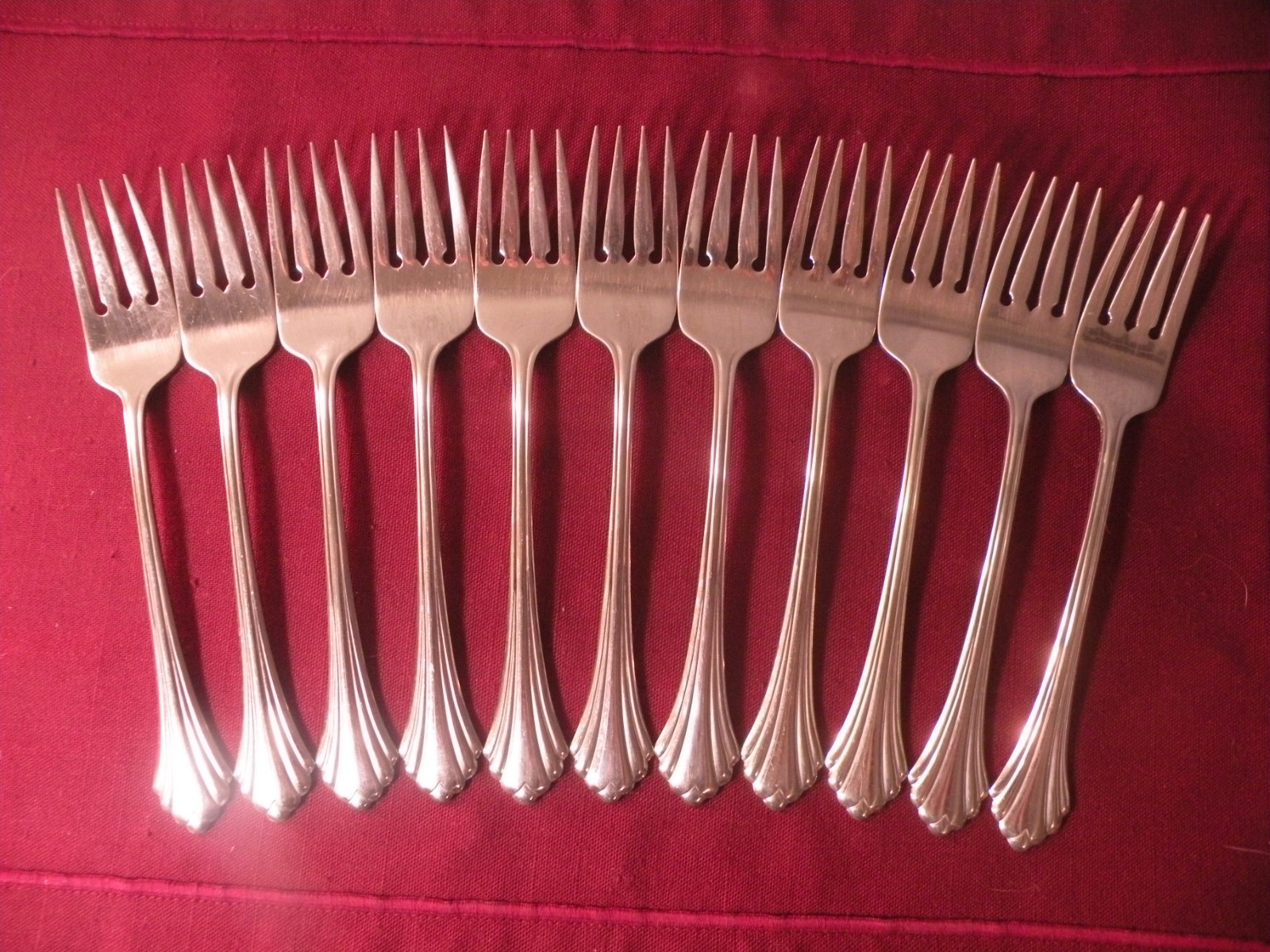 Glossy Stainless Steel Flatware 6 3/4"