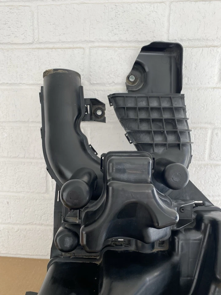 Conjunto de ressonador de entrada de ar motor Nissan Sentra fabricante de equipamento original 2013-2018 16554-3RC2A - Imagem 4 de 4