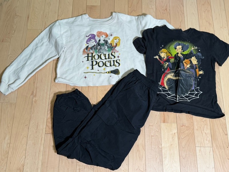 Girls Juniors Hocus Pocus Sweatshirts And Tee Lot Size 14