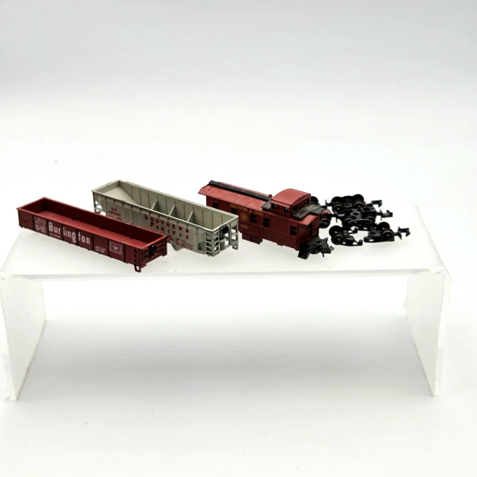 Lote de camiones de ruedas de metal escala N Minitrix Caboose SP tolva Burlington autos planos Foto 4 de 4