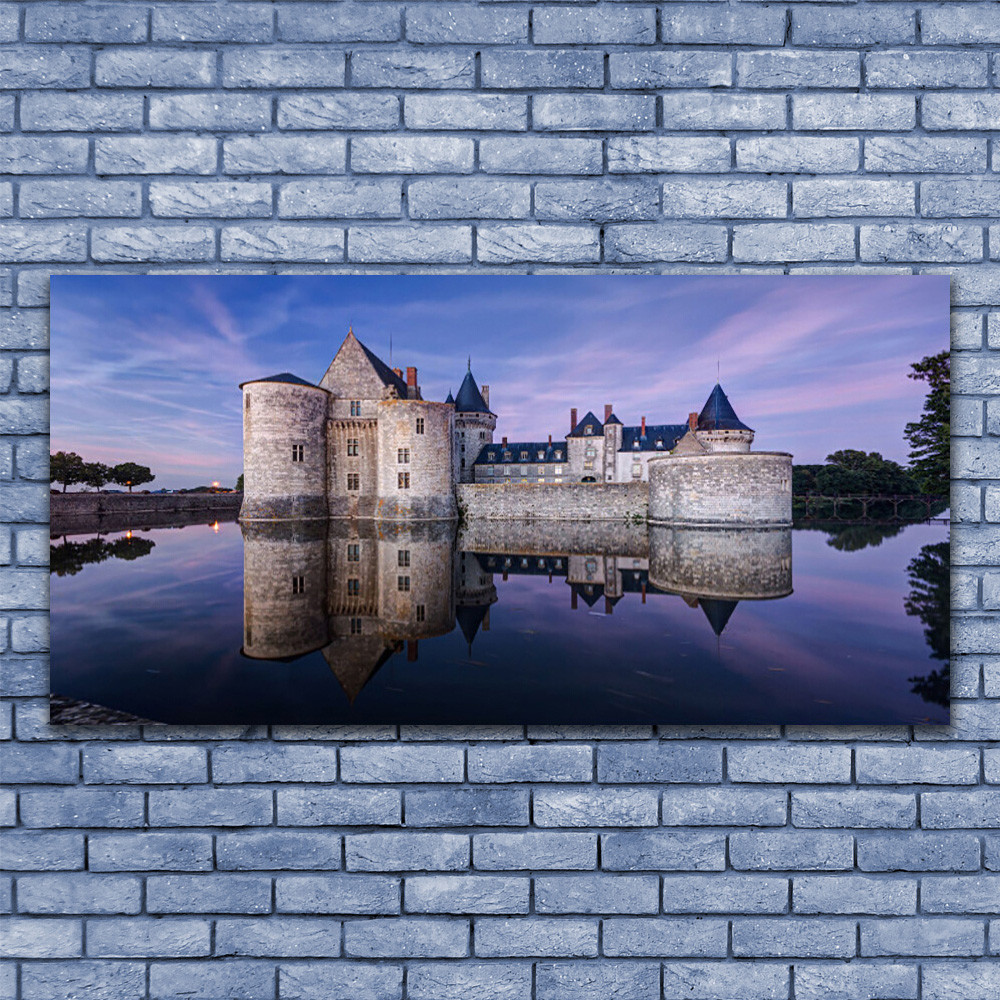 Impression sous verre d'un château d'eau pour agrandir visuellement un couloir sombre