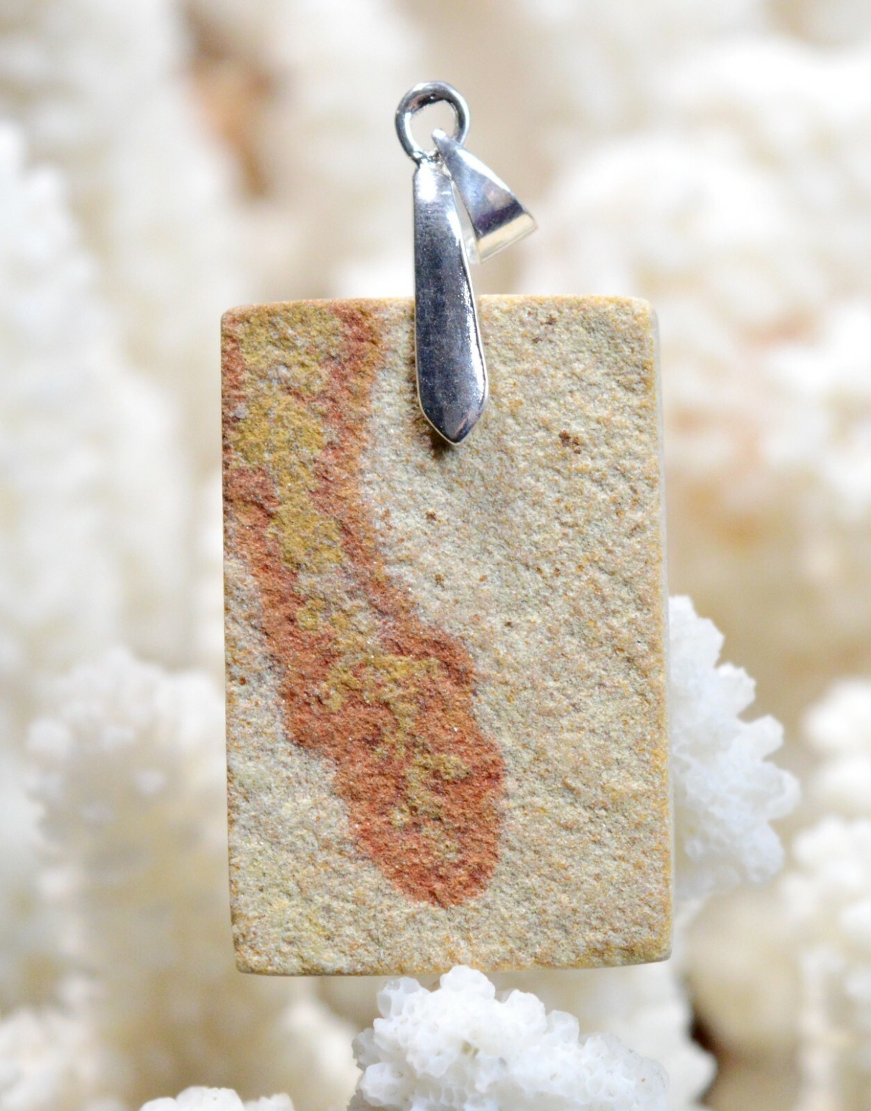 Pendentif dendrite de manganèse 53 ct et cabochon d'Allemagne