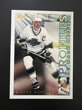 1995-96 Topps - Profiles #PF-1 Wayne Gretzky
