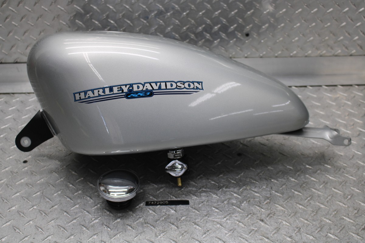 2005 Harley-Davidson Sportster 883 Low XL883L GAS TANK HAS RUNNING