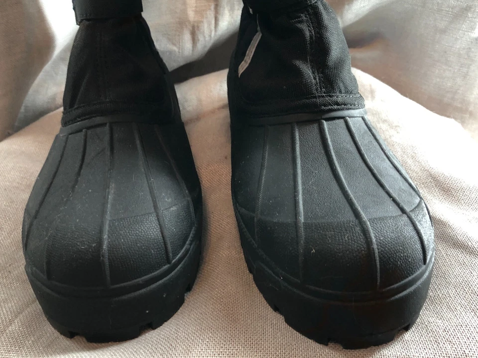 Botas de nieve LL Bean Kids aisladas Northwood negras y grises moradas oscuras talla 7 Foto 4 de 4