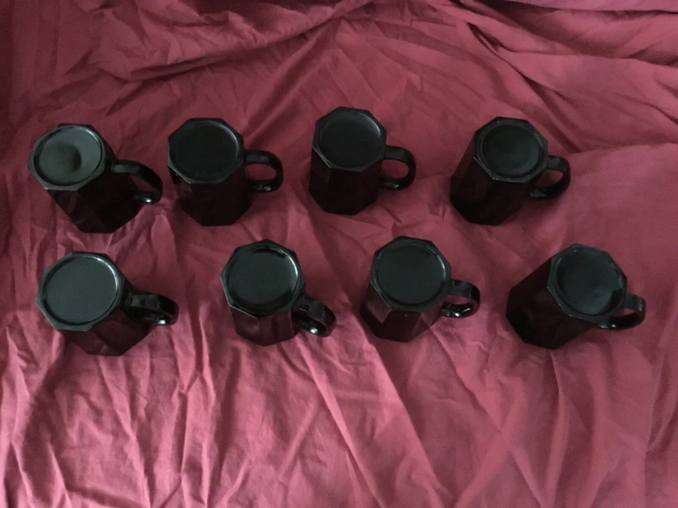 Taza de café Arcoroc negra octágona Octime Francia vidrio vintage Foto 3 de 3