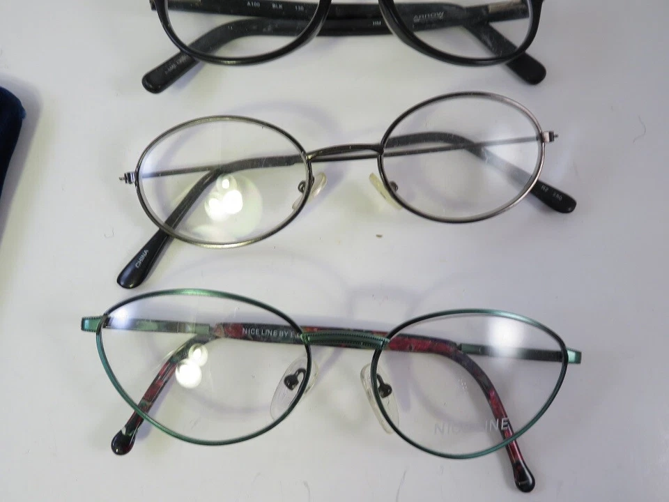 Lote De Colección De Monturas De Gafas Usadas Para Damas Ray Ban E. Gordon, Flecha Foto 2 de 4