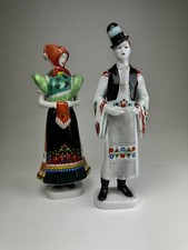 Hollohaza  Hungary  Vintage Große Figuren Frau und Mann in Tracht  handbemalt