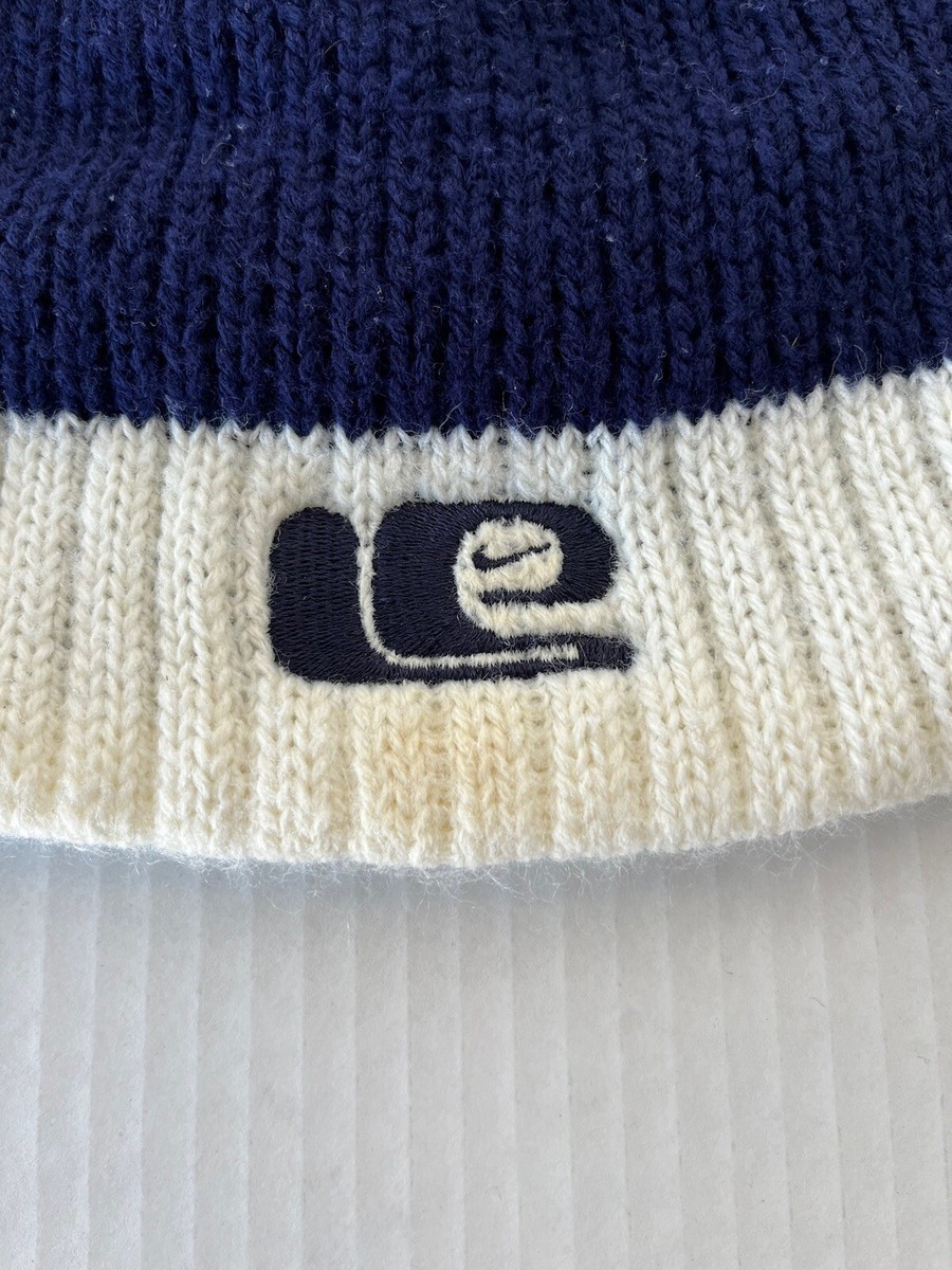 Nike Vintage Beanie Winter Skull Embroidered Winter Swoosh