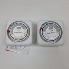 Lot of 2 RadioShack 61-1068 Outlet Timer