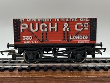 OO Hornby R010 7 Plank Open Wagon ‘Pugh & Co’ - (GOOD)