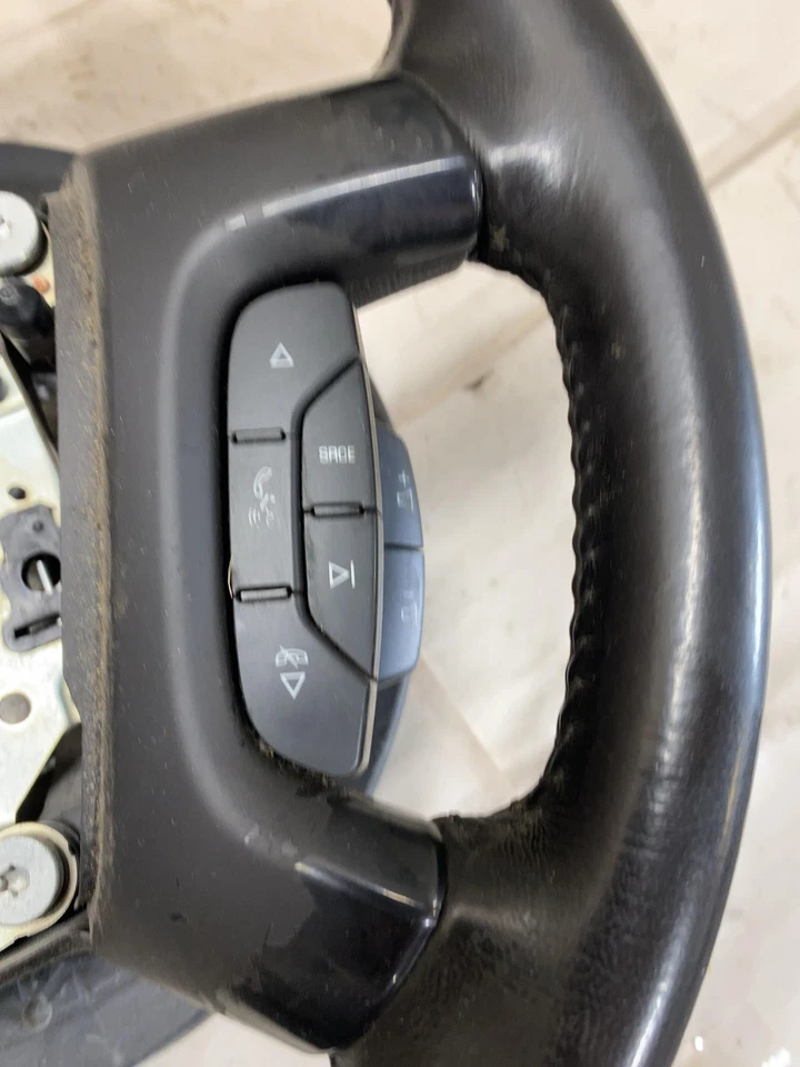 09-14 CHEVY TAHOE Steering Wheel W/ ACCESSORY CONTROL BLACK 22947799 25853084 - Image 2 of 4