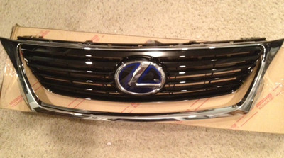NEW LEXUS GS450H HYBRID GRILL W/ CHROME TRIM EMBLEM OEM GS300