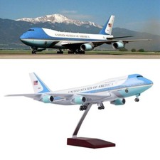 1:150 Scale Air Force One Boeing 747 Airplane Model Simulated Plane with Light