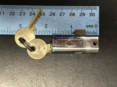 YALE FILE CABINET LOCK WITH 2 KEYS, NEW BUT FROM OLD STOCK