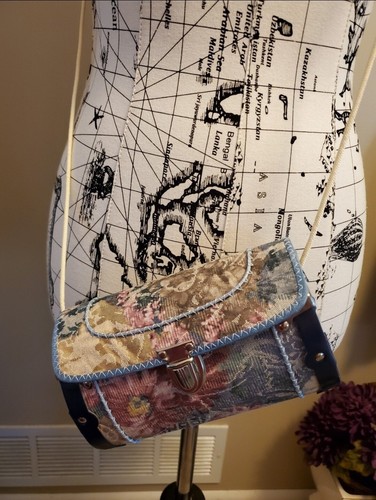 Small Tapestry Carpet Bagger Purse, Cottagecore Boho Grandmacore