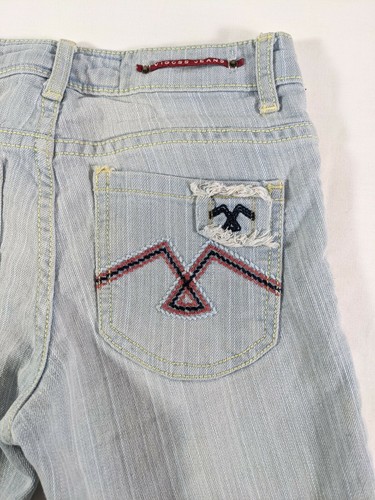 VIGOSS Girls Light Wash Embroider Patch Reg Fit Bermuda Stretch Jean Shorts s 12 - Picture 11 of 12