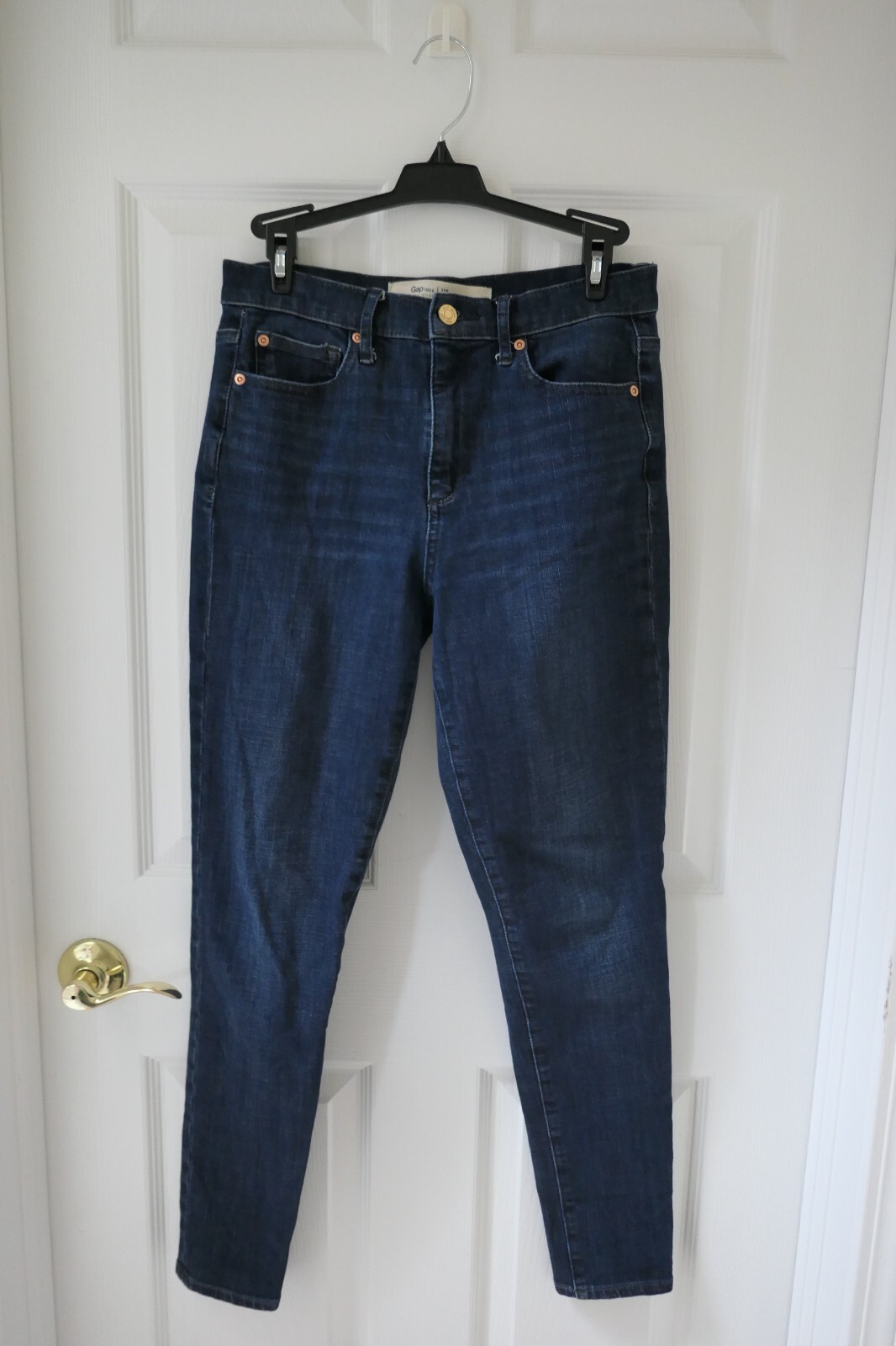 Plus Size High Rise Dark Wash Ankle Length Skinny Jeans | Fashion to Figure