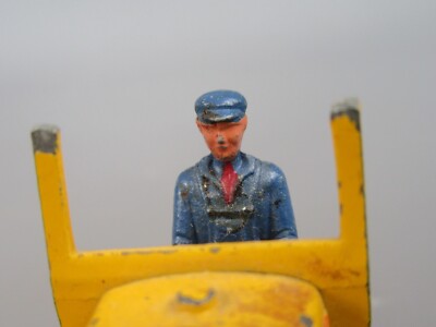 B435 Vintage Dinky 90A France Richier Yellow Roller