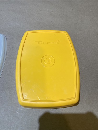 Contenedor divisor de paquetes Tupperware vintage #813-8 con tapa de sellado - Imagen 3 de 4