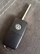 VOLKSWAGEN VW UNCUT KEY FOB OEM REMOTE KEYLESS ENTRY TRANSMITTER 5K0 837 202 A