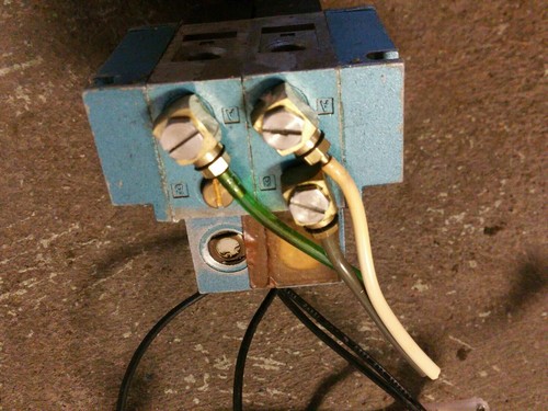 MAC 3-92 dual valve block DAAA 120/60 110/50 2/95 assembly pneumatic ex in ports - Picture 9 of 9