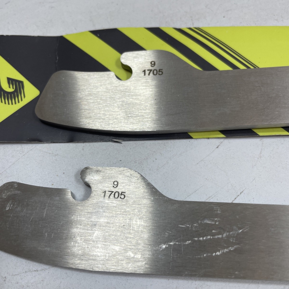 Lames De Patin Hockey GRAF 4mm Taille 9-9.5 - Acier Inox, Pour Capot 1 Boulon, Neuves