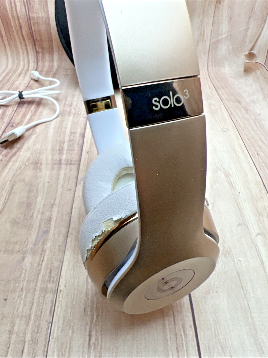 Beats by Dr. Dre Beats Solo3 Wireless On-Ear Headphones A1796