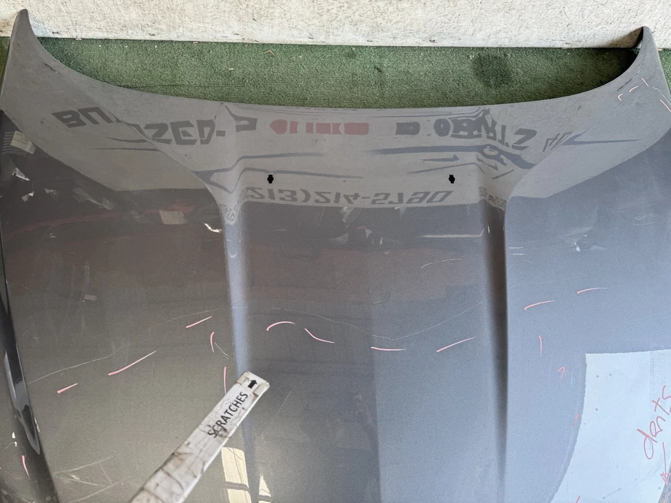 Chevrolet Volt Hood 2016 2017 2018 OEM AX98689 con abolladuras Foto 2 de 4