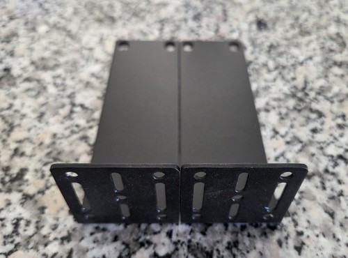 Araknis Networks® Center Rack Mount Ears for 8" Switches rp-acc-sw-ear-c-8 - Picture 2 of 3