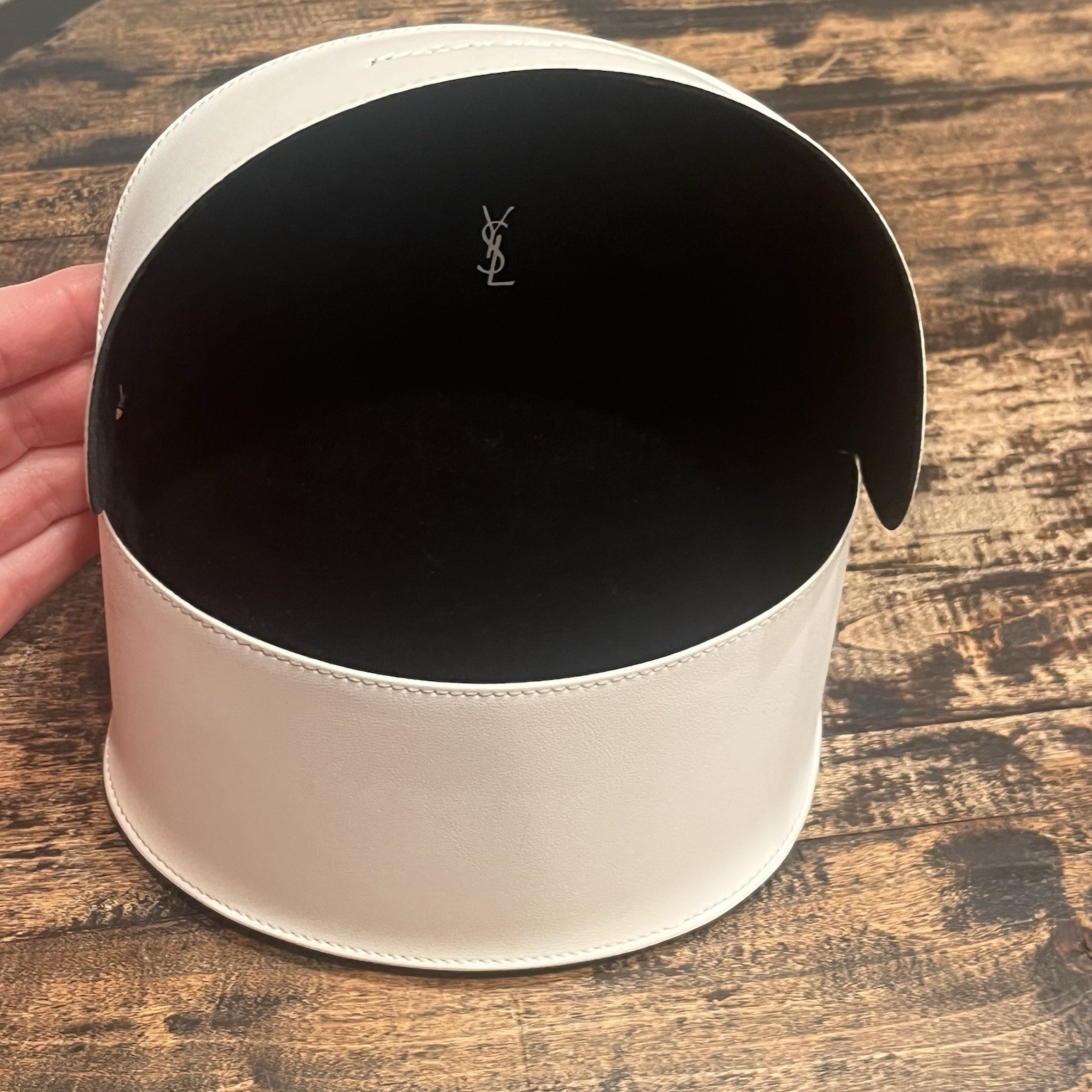 YSL Yves Saint Laurent White Leather Sunglasses Case Holder thumbnail 5