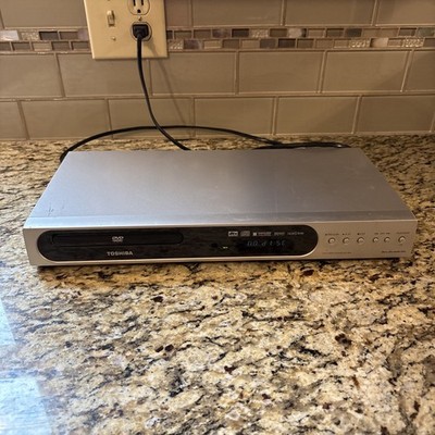 Toshiba DVD Video Player Color Stream Dolby Digital SD-1810 - PARTS/REPAIR