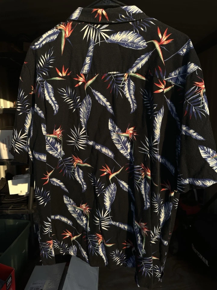 Joe Marlin Hawaiian Shirt Mens Large Black Blue Floral Short Sleeve Cotton Camp - Image 2 of 3