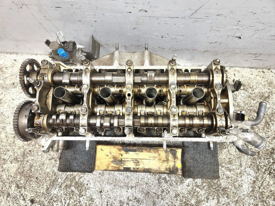 Conjunto de culata 10-14 Honda CR-V 2,4 L A/T OEM 12100-R40-A02 Foto 2 de 4