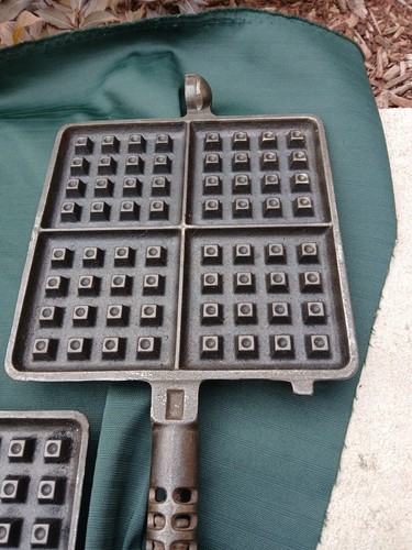 Griswold Cast Iron #11 American HIGH BASE Waffle Iron Very Nice (BJ) - Picture 7 of 17