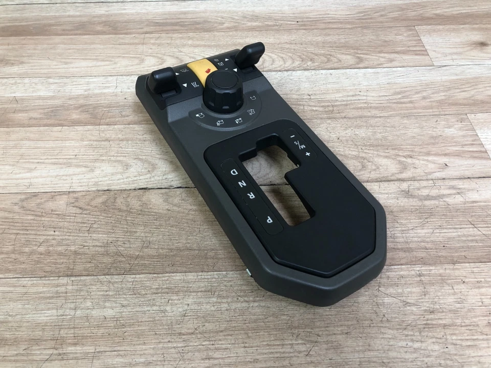 LAND ROVER LR3 OEM FRONT CENTER CONSOLE SHIFTER PANEL TERRAIN SWITCH 05-09 2 Foto 2 de 4