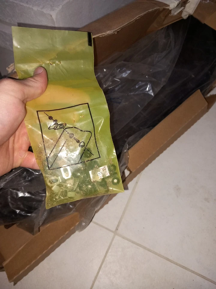 DEFLETTORI ANTITURBO FUMÈ FIAT UNO 5P - Immagine 3 di 3