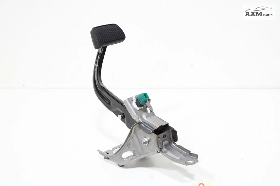 2020-2023 HYUNDAI SONATA FRONT FLOOR BRAKE FOOT STOP PEDAL & SENSOR OEM - Image 2 of 4