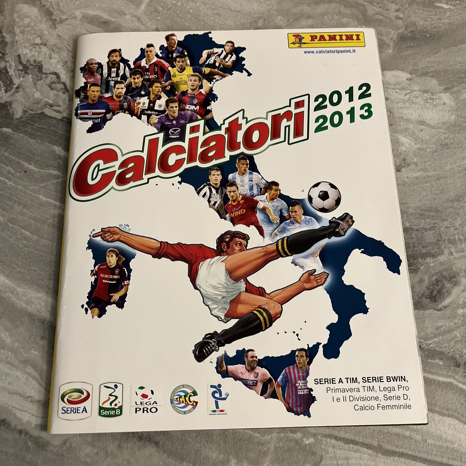 Album figurine Calciatori Panini 2012-2013 quasi VUOTO Con Cedola